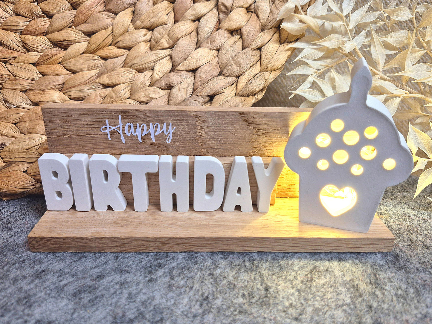 Kleiner Happy Birthday Cupcake