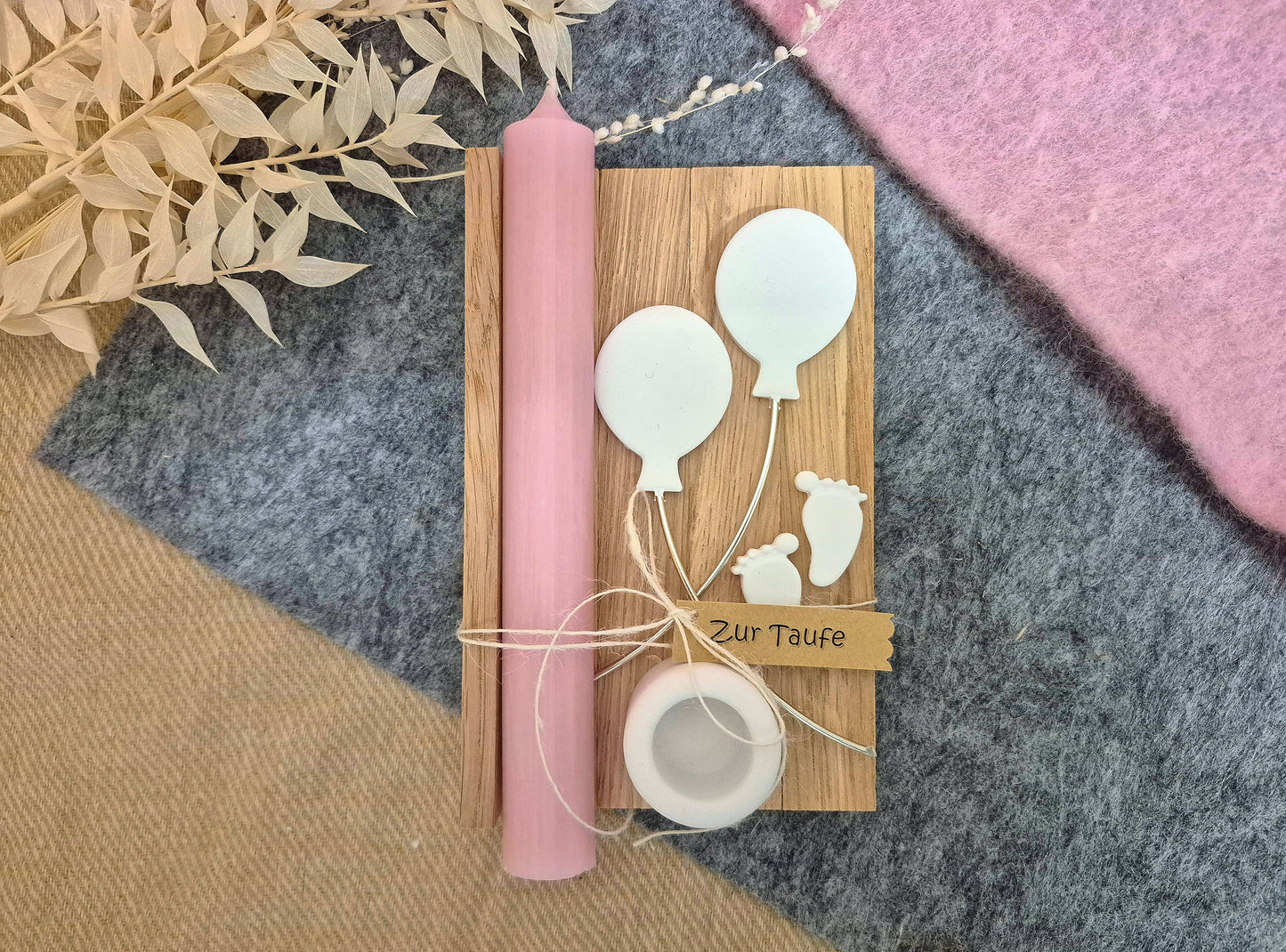 Zur Taufe mit Luftballons